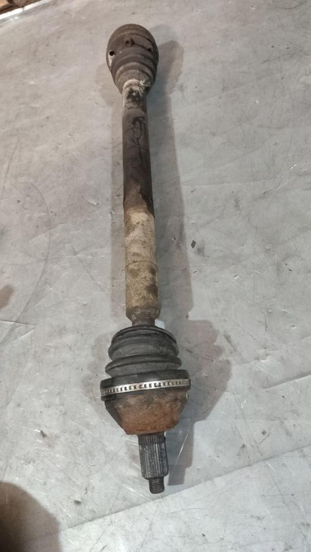 полуось передняя правая (приводной вал, ШРУС) Skoda Fabia 1 поколение (6Y) (1999 - 2004), 1.2 л., бензин - фото №1