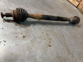 полуось передняя правая (приводной вал, ШРУС) Volkswagen Polo 4 поколение (2001 - 2005), 1.4 л., бензин, МКПП, 6Q0407272BD