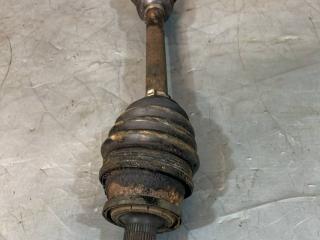 полуось передняя левая (приводной вал, ШРУС) Volkswagen Polo 4 поколение (2001 - 2005), 1.4 л., бензин, МКПП, 6Q0407271AT