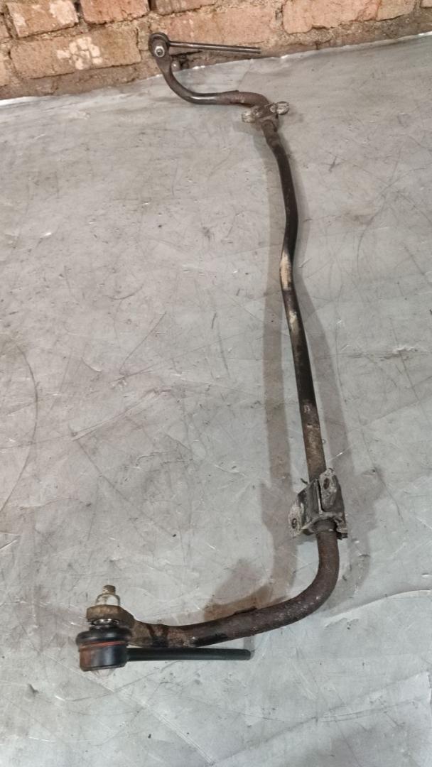 стабилизатор подвески передний Volkswagen Polo 4 поколение (2001 - 2005), 1.4 л. - фото №1