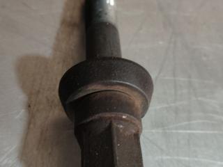 болт двигателя BMW 5 серия E39 (1995 - 2000), 2.5 л., бензин, 11211720633