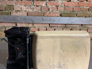 подлокотник Volkswagen Touareg 1 поколение (2002 - 2007), 7L6863243K, 7L6863324, 7L6863843K