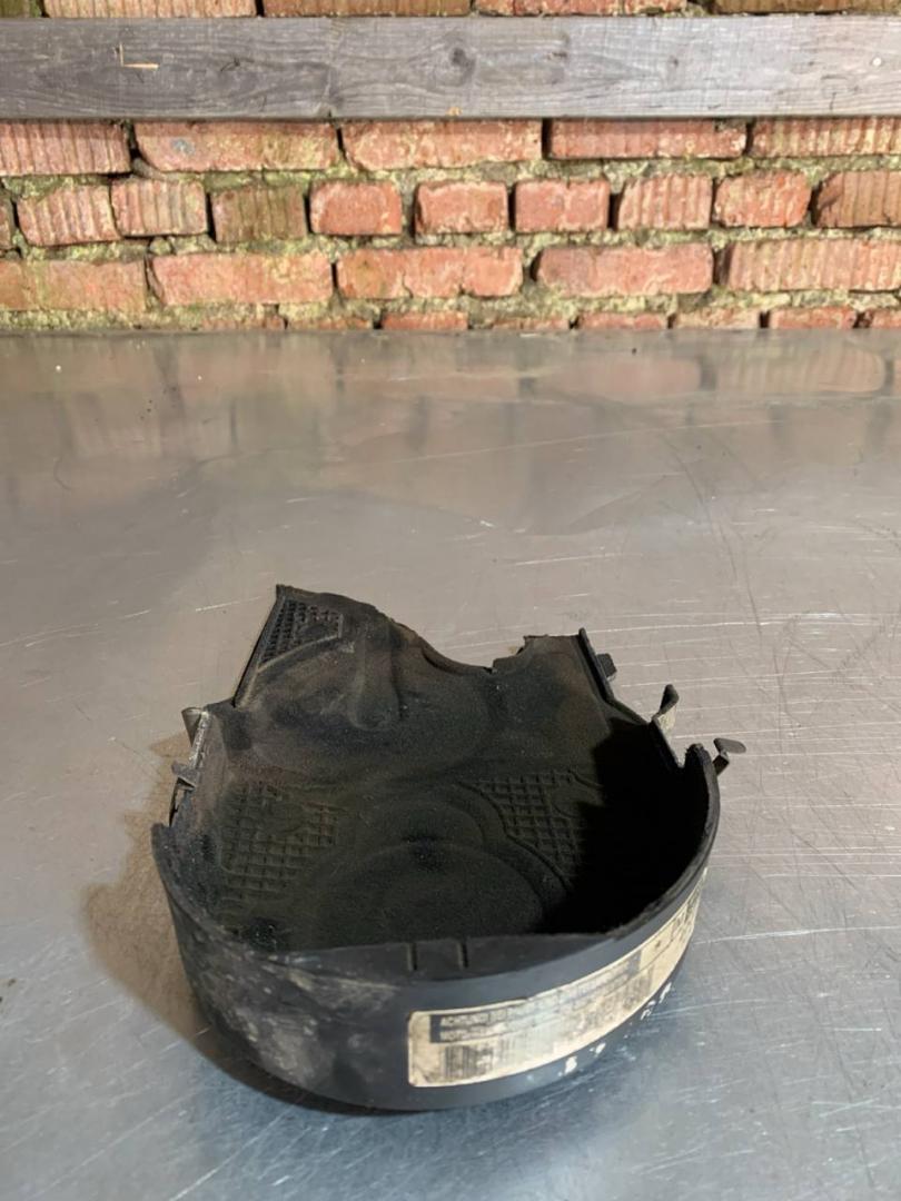 защита (кожух) ремня ГРМ Volkswagen Polo 4 поколение (2001 - 2005), 1.4 л., дизель, 045109107F - фото №1