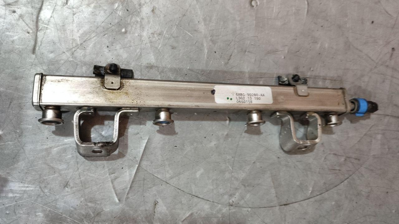 топливная рампа Mazda 3 BK (2003 - 2005), 2.0 л., бензин, 6M8G9D280AA - фото №1