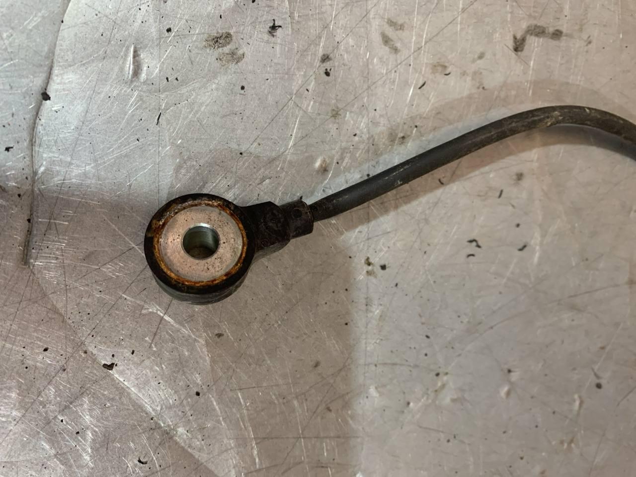 датчик детонации Audi A6 4B/C5 C5 2000, 2.7 л., бензин, 78905377 - фото №1