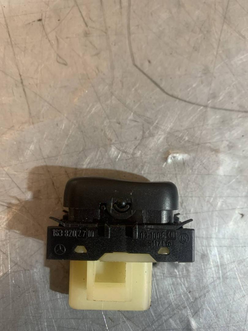 кнопка ASC / ESP Mercedes-Benz M-Класс W163 (1997 - 2001), 3100690 - фото №1