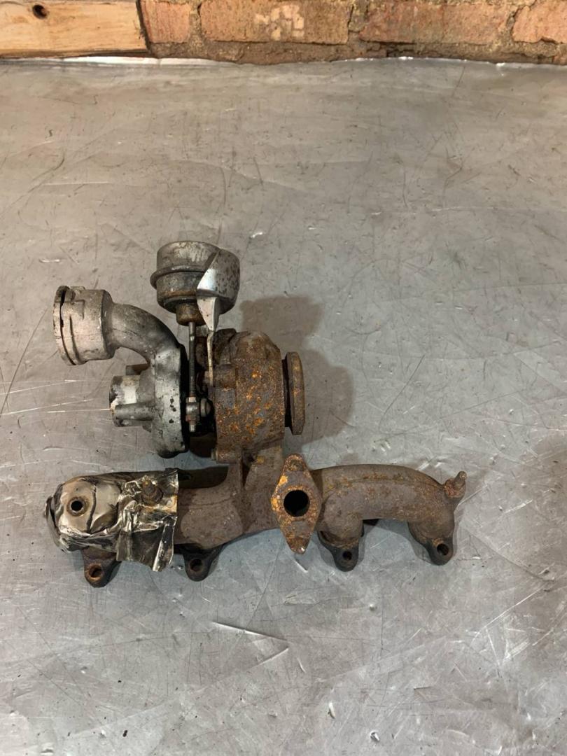 турбина Volkswagen Passat B6 (2005 - 2010), 1.9 л., дизель, 038253016R, GA5006080301051, GA50060803 - фото №1