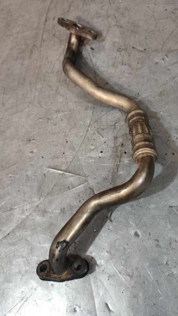 масляная трубка турбины Volvo S70 1 поколение (1997 - 2000), 2.5 л., дизель - фото №1