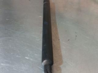 амортизатор крышки багажника (3-5 двери) Volkswagen Sharan 1 поколение [рестайлинг] (2000 - 2003), 7M0827560G