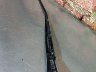 щеткодержатель (поводок стеклоочистителя, дворник) Skoda Fabia 1 поколение (6Y) (1999 - 2004), 6Y1955410