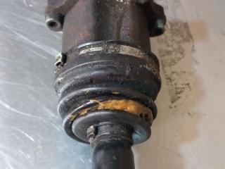 полуось (приводной вал, ШРУС) Audi A8 D3/4E (2002 - 2005), 3.0 л., дизель, 8250000000000