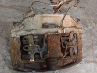 суппорт передний правый Audi A8 D2/4D [рестайлинг] (1999 - 2002)