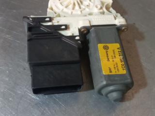 моторчик стеклоподъемника передний правый Volkswagen Passat B5 [рестайлинг] 2003, 1C0959812A, F005S00060, 9776105407301