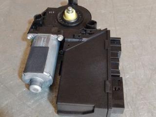 моторчик стеклоподъемника передний правый Audi A8 D3/4E (2002 - 2005), 4E1910802B, 4E2959801B, 5WK45674HBF