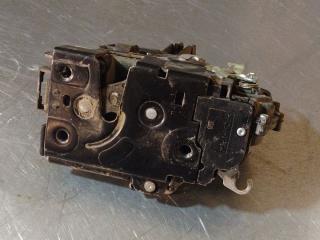 замок двери передней правой Skoda Superb 1 поколение (2001 - 2006)