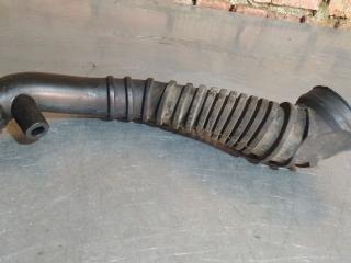 патрубок воздушного фильтра Mercedes-Benz Vito W638 (1996 - 2003), 2.3 л., дизель, 6385280982