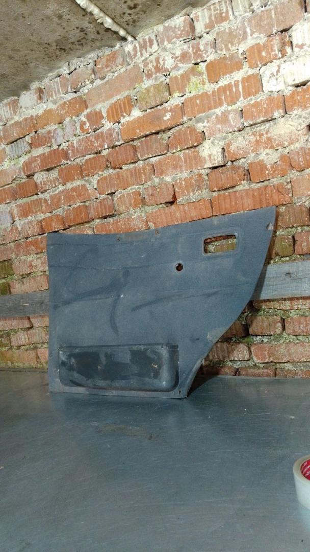 обшивка двери передняя левая Ford Transit 4 поколение 1993 - фото №1