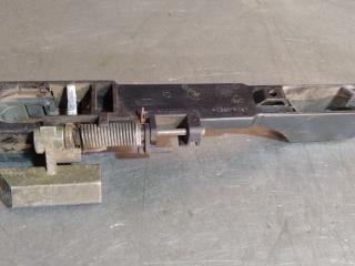 скелет ручки двери задней правой Renault Laguna 2 поколение (2001 - 2005), 8200004747