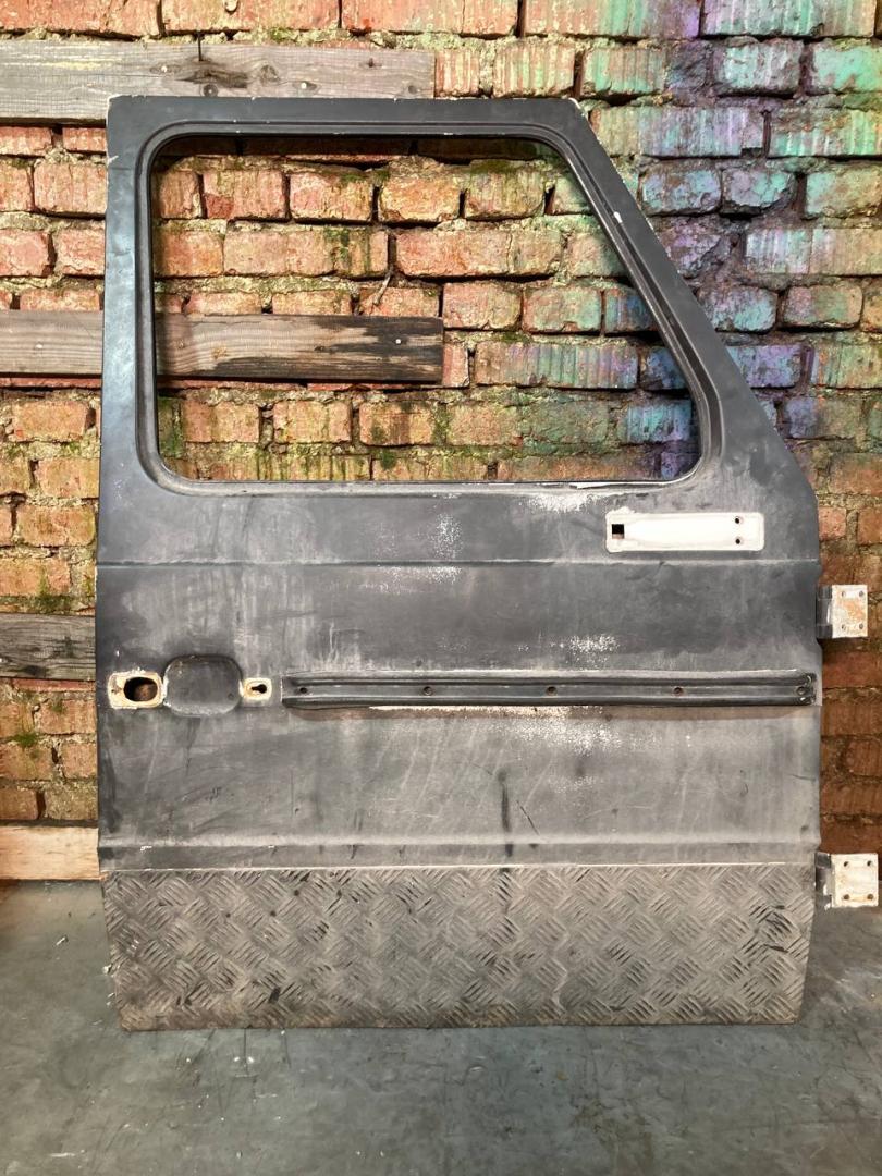 дверь передняя правая Mercedes-Benz G-Класс W460/W461 (1979 - 2009) - фото №1