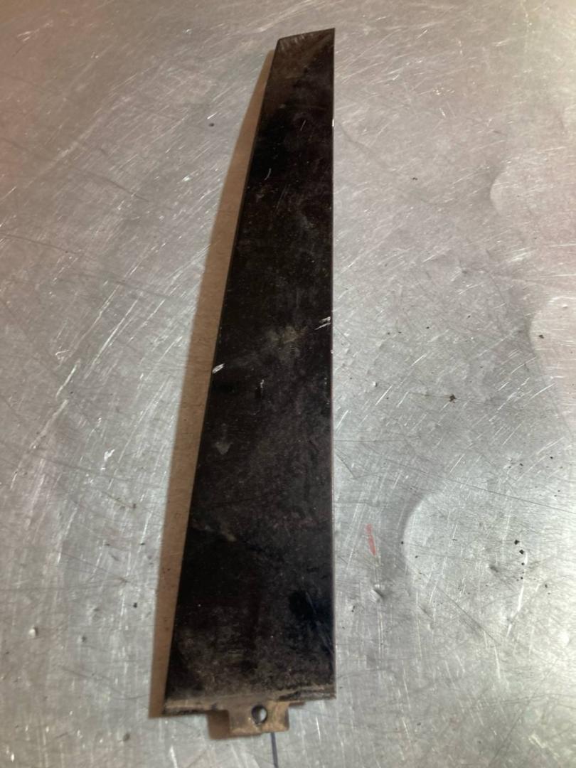 молдинг двери задней левой Volkswagen Passat B5 (1996 - 2001), 3B0839901 - фото №1