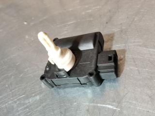 моторчик заслонки печки Audi A8 D3/4E (2002 - 2005), 4F0820511B, 1.132801369