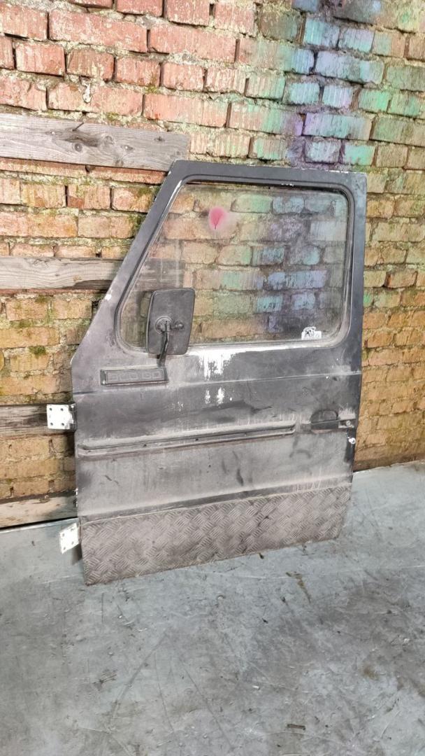дверь передняя левая Mercedes-Benz G-Класс W460/W461 (1979 - 2009) - фото №1