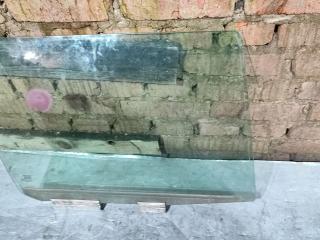 стекло двери задней правой Volvo S70 1 поколение (1997 - 2000)