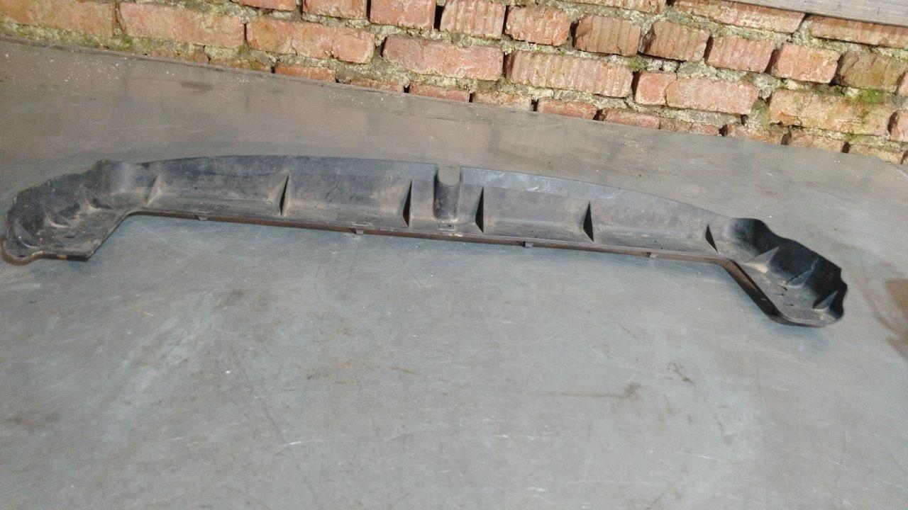 рамка (накладка) решетки радиатора Mitsubishi Colt 6 поколение (Z20/Z30) (2002 - 2012), 1.3 л., бензин, MN152085 - фото №1