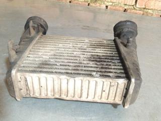 интеркулер Volkswagen Passat B5 (1996 - 2001), 1.6 л., бензин, 8D0145805C