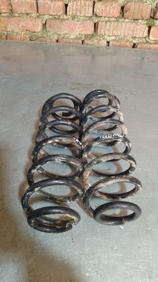 пружина Volkswagen Touran 1 поколение (2003 - 2006) - фото №1