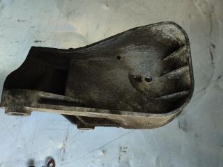 кронштейн двигателя Volvo S60 1 поколение (2000 - 2004), 2.5 л., бензин, 9186440