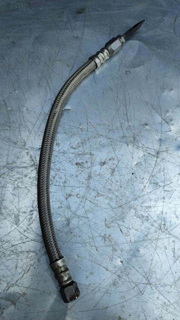 трубка топливная Mercedes-Benz C-Класс W204/S204 (2006 - 2011), 1.8 л., бензин, A2044700075, 2044700075 - фото №1