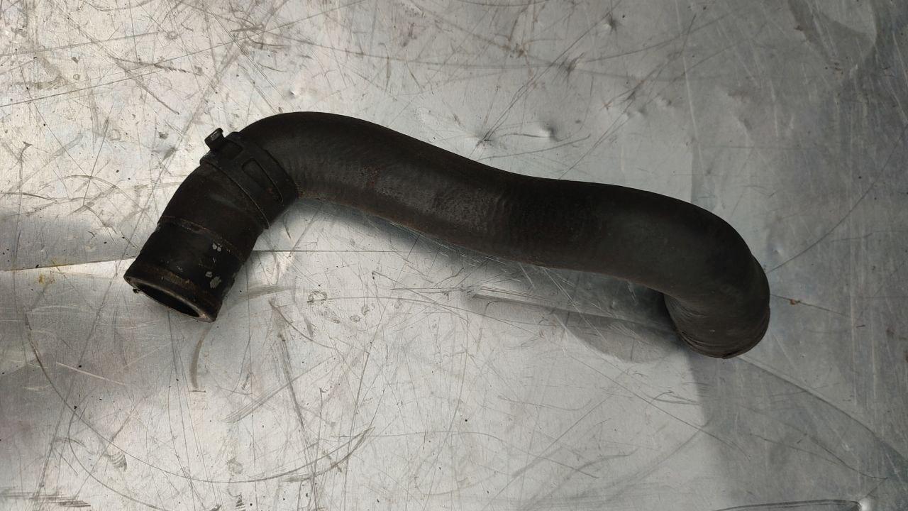 патрубок радиатора Mercedes-Benz C-Класс W204/S204 (2006 - 2011), 1.8 л., бензин - фото №1