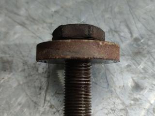 болт двигателя Saab 95 1 поколение (1959 - 1977), 2.0 л., бензин