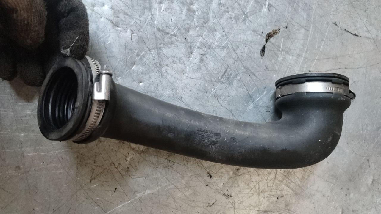 патрубок воздушного фильтра Peugeot 207 1 поколение (2006 - 2009), 1.6 л., бензин, 9680051280 - фото №1