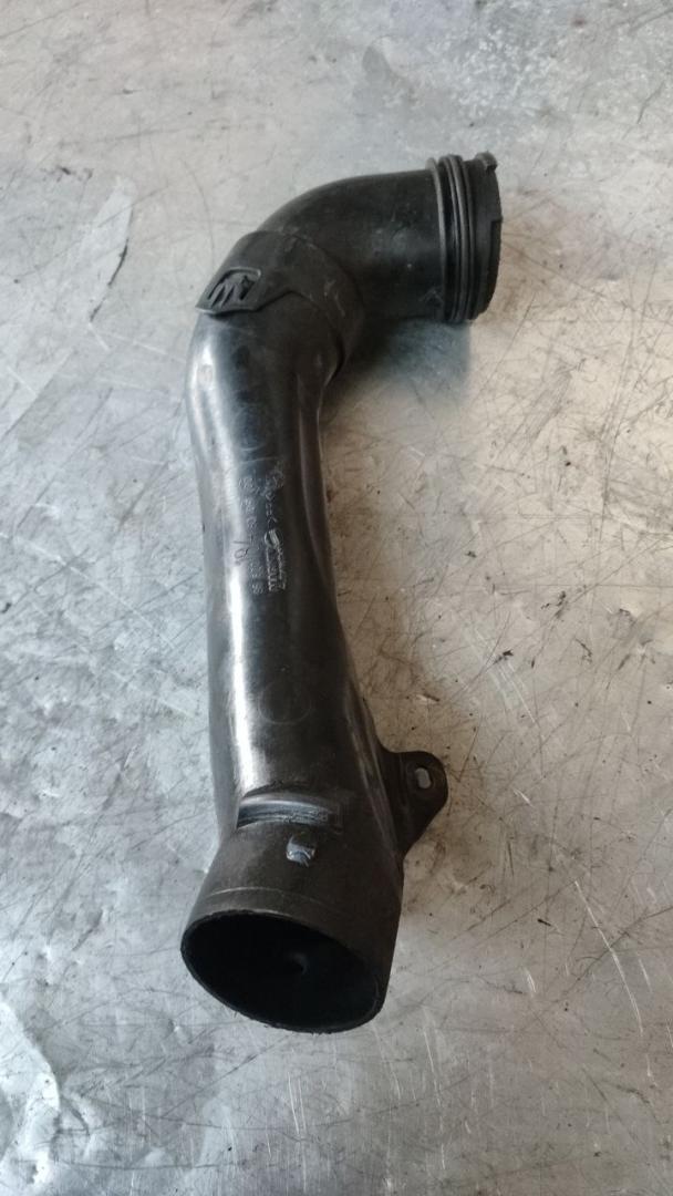 патрубок воздушного фильтра Peugeot 207 1 поколение (2006 - 2009), 1.6 л., бензин, 9682018480, 9656238280 - фото №1