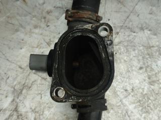 фланец (тройник) системы охлаждения Volkswagen Caddy 3 поколение (2004 - 2010), 1.6 л., бензин, 06A121133AL