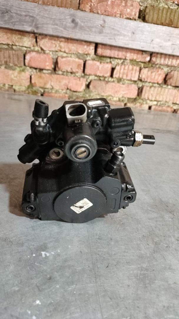 ТНВД Mercedes-Benz C-Класс W204/S204 (2006 - 2011), 2.2 л., дизель, A6510700801, 6510700801 - фото №1