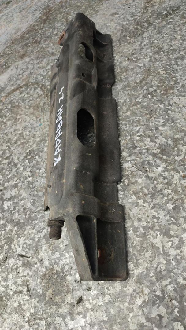 воздуховод (дефлектор) радиатора Dodge Caravan 4 поколение (2000 - 2007), 2.4 л., бензин, 04809273AC - фото №1