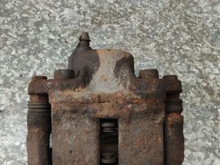 суппорт передний правый Renault Clio 2 поколение [рестайлинг] (2001 - 2003)