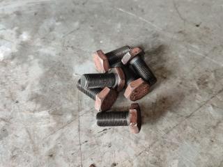 болт Ford Fiesta 5 поколение (2001 - 2007), 1.4 л., бензин, МКПП