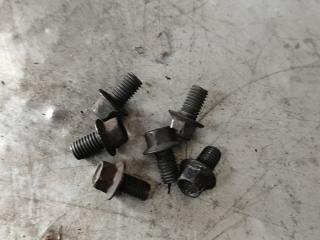 болт корзины сцепления Ford Fiesta 5 поколение (2001 - 2007), 1.4 л., бензин, МКПП