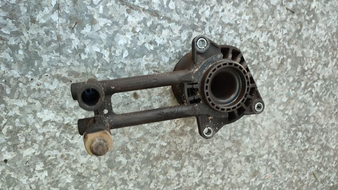 подшипник выжимной Ford Fiesta 5 поколение 2005, 1.4 л., бензин, МКПП, 8V217A564AC - фото №1