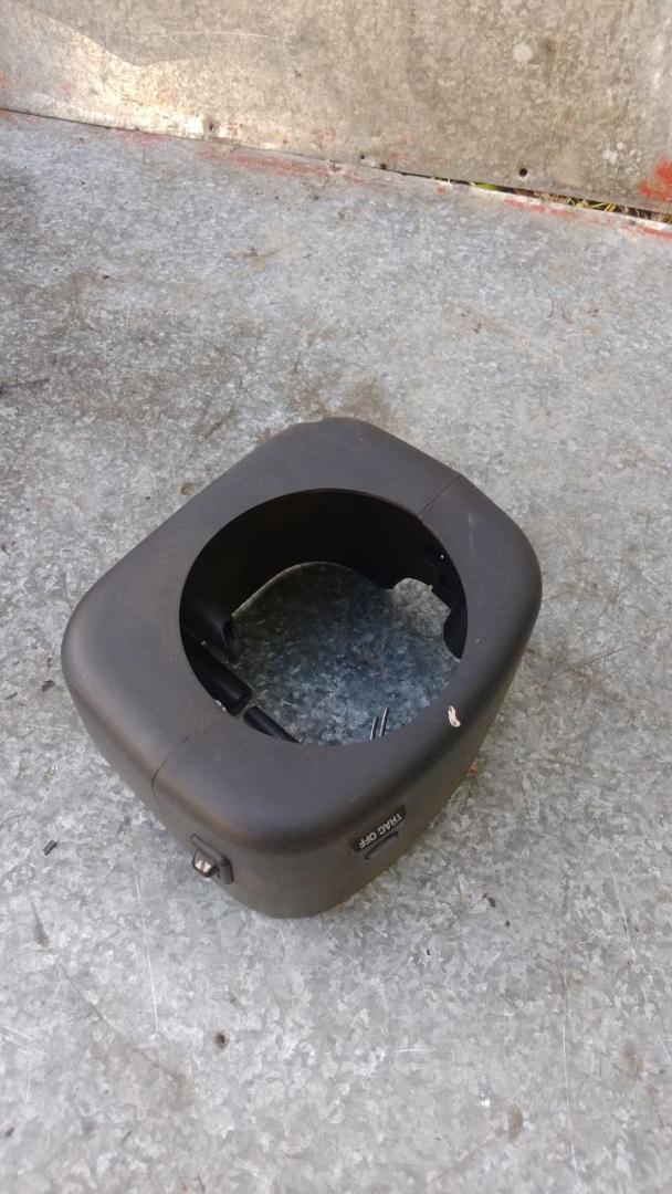 кожух рулевой колонки Dodge Caravan 4 поколение (2000 - 2007), T6252M01 - фото №1