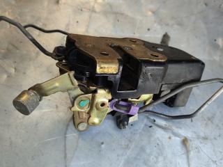 замок двери передней левой Dodge Caravan 4 поколение (2000 - 2007), 4717801AA