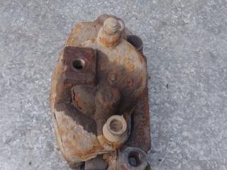 суппорт передний правый Dodge Caravan 4 поколение (2000 - 2007)