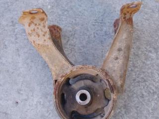 подушка крепления двигателя Mitsubishi Lancer 9 поколение (2003 - 2010), 1.6 л., бензин