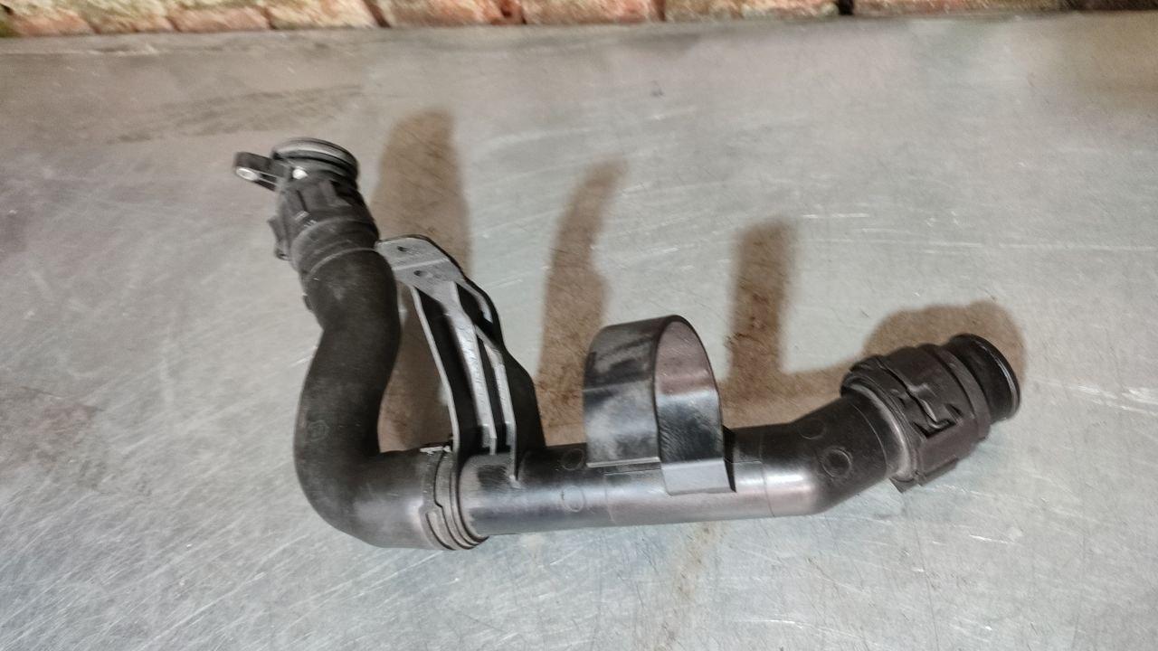 патрубок радиатора Land Rover Range Rover Sport 2 поколение (2013 - 2017), 3.0 л., дизель, CPLA8B273CC - фото №1