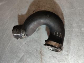 патрубок интеркулера Audi A8 D3/4E (2002 - 2005), 3.0 л., дизель, 4E0145738D