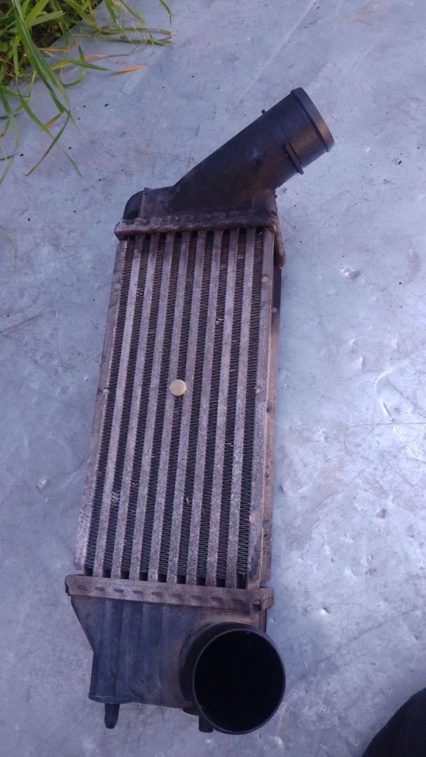 интеркулер Peugeot 307 1 поколение 2005, 2.0 л., дизель, 9636635380 - фото №1